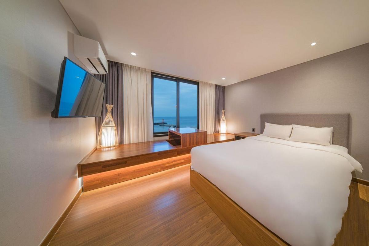 Two Y Hotel Yangyang Ngoại thất bức ảnh